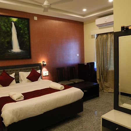 Hotel Ashlesh Manipal Zewnętrze zdjęcie