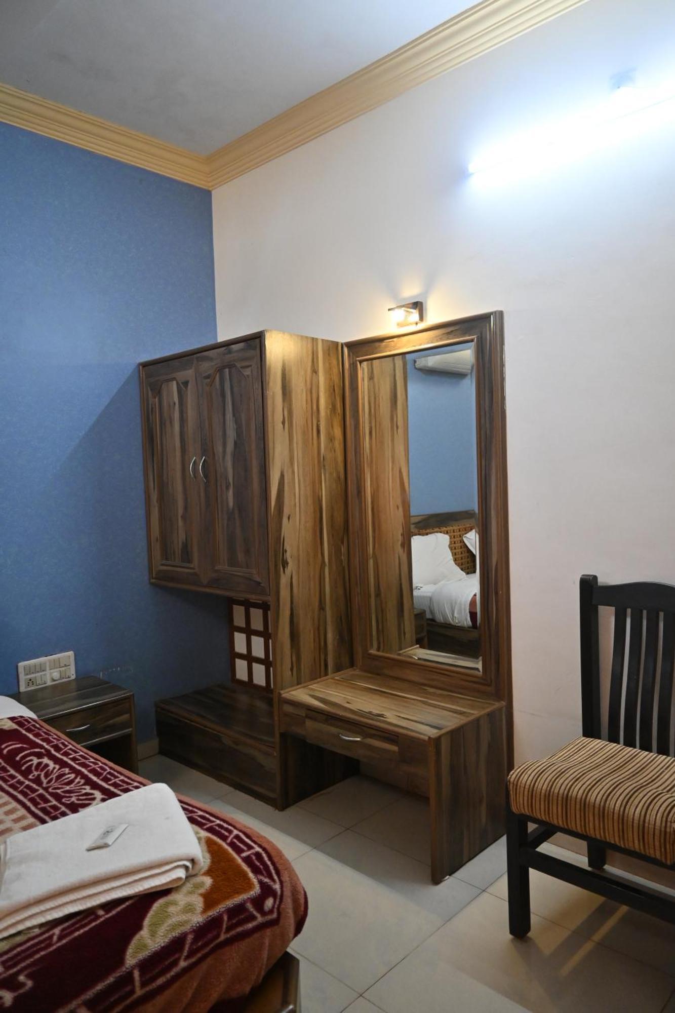 Hotel Ashlesh Manipal Zewnętrze zdjęcie